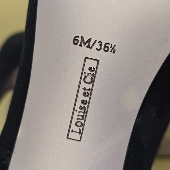 Louise et Cie Vimmy Black Suede Sock Pointed toe Kitten Heels Size 6M✌️ - Picture 9 of 10